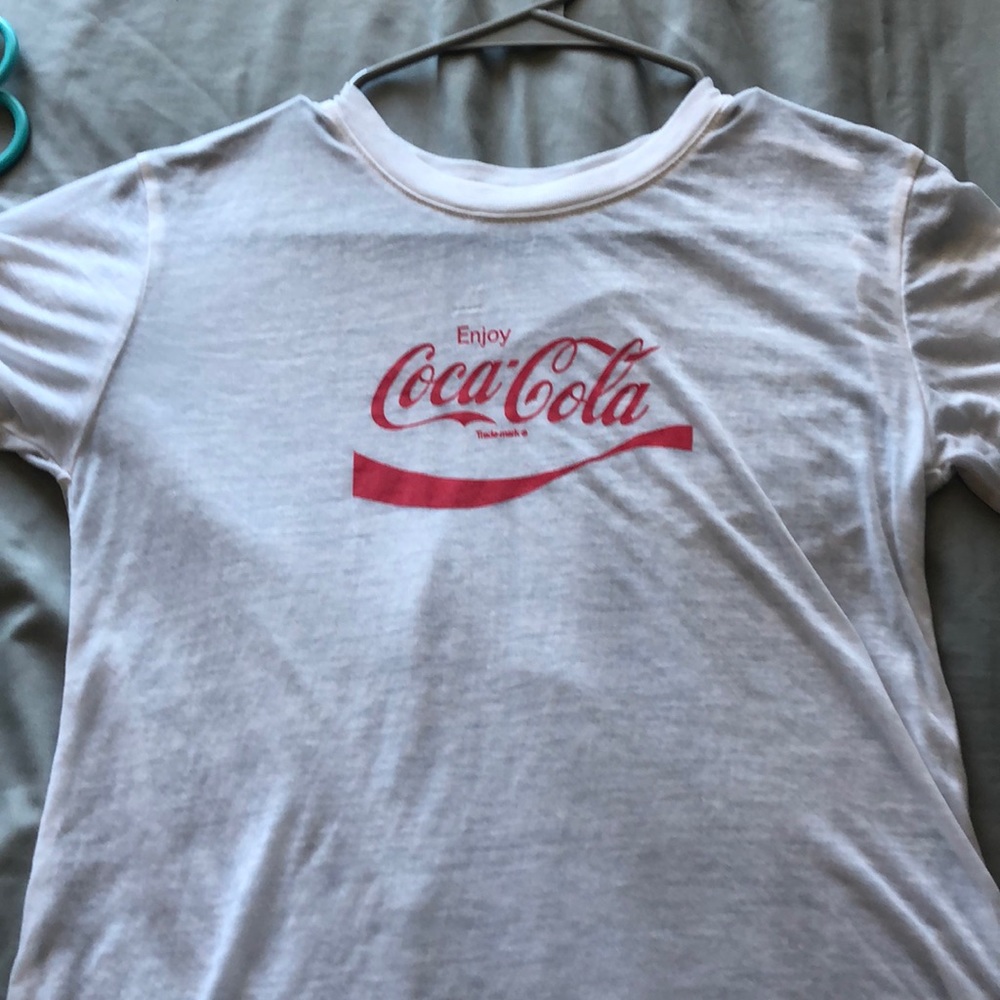 White shirt sleeve tee Coca Cola logo